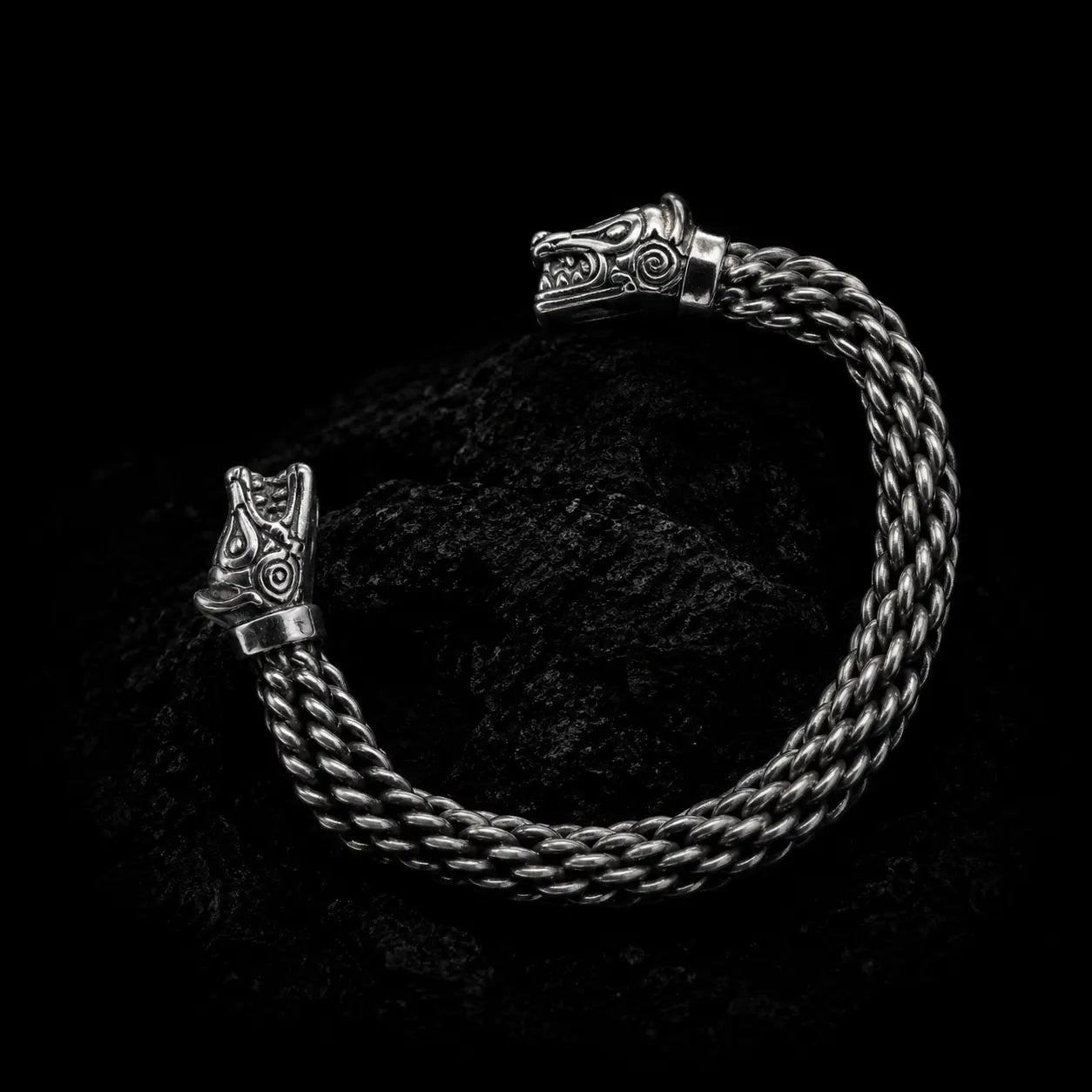 Massive Bjorn Armring in Sterling Silver.