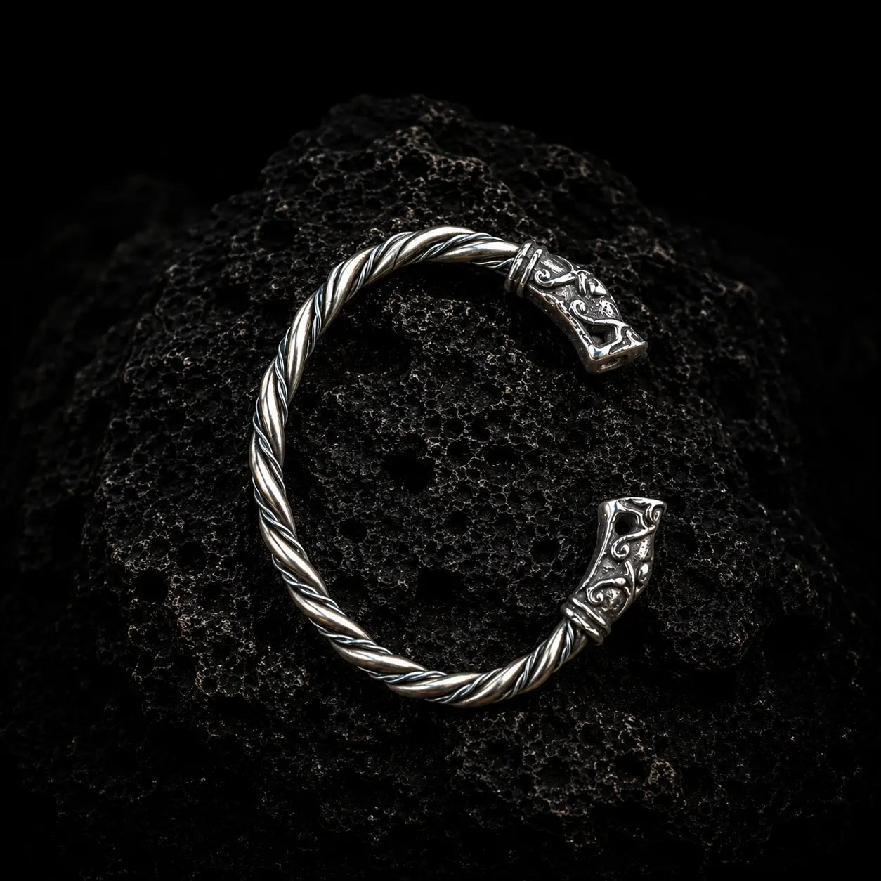 Sigurd Bracelet in Bronze with Silver filigree