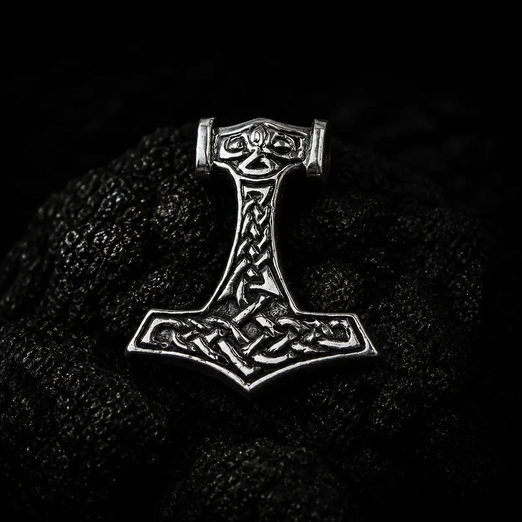 Valhallas Thors Hammer Necklace in Sterling Silver