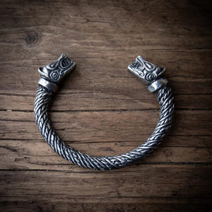 Bear Head armring in pewter