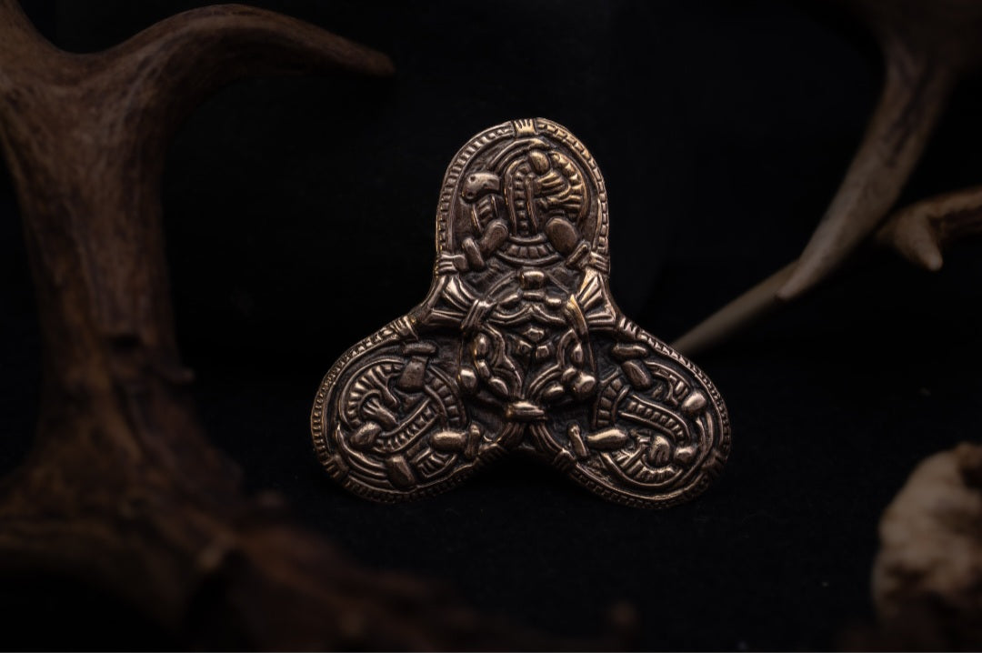 Trefoil Brooch from Hordaland in Norway - Bronze
