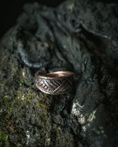 Crosshatch Viking Ring in Bronze