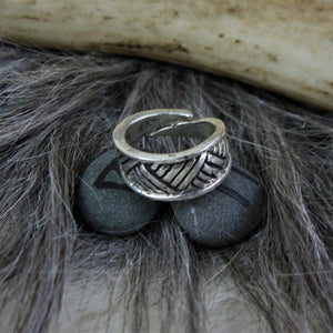 Viking Ring In Silver with Crosshatch Design 